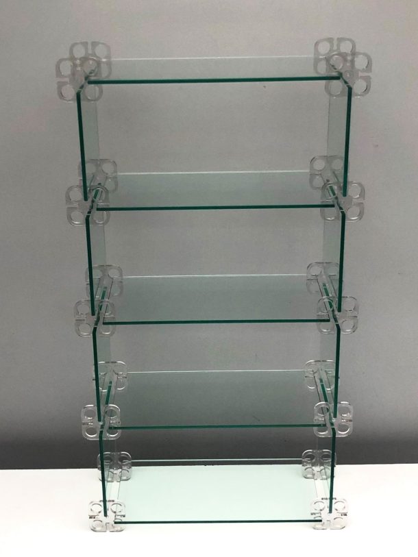 Siletsy Asperen belle vitrine entièrement en verre avec pinces en plastique XX ème