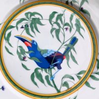Assiette plate en porcelaine Hermès « Toucans »  1980 – 1989 – Image 5