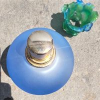 DAUM France LAMPE BERGER du centenaire en pâte de verre dans les tons "vert et bleu" à motif floral "1998" – Image 5