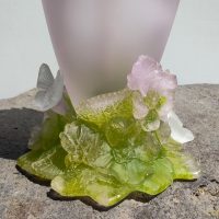 DAUM France LAMPE BERGER  en pâte de verre dans les tons "rose blanc et vert" à motif floral "2000" – Image 7