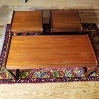 Table gigogne à roulettes desserte "Tristor"  en teck des  années 1960/70 par McIntosh. – Image 5
