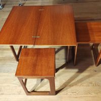 Table gigogne à roulettes desserte "Tristor"  en teck des  années 1960/70 par McIntosh. – Image 6
