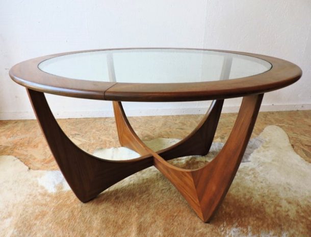 Table basse ronde Astro de Victor Wilkins pour G-Plan vers 1960/70