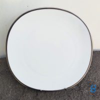 Lot de 9 assiettes dépareillées en porcelaine fine de Limoges " Maison RAYNAUD" – Image 11
