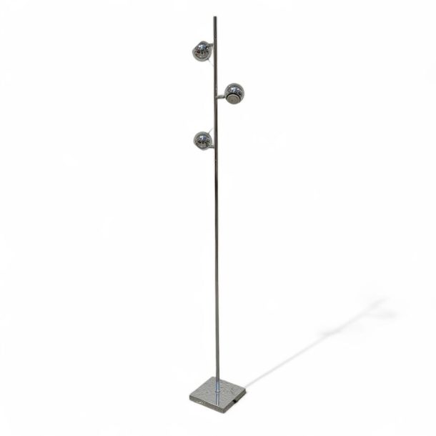 SEYLUMIERE Modèle Hary Lampadaire Liseuse en métal chromé à trois spots globulaires orientables XX ème