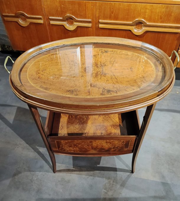 Table à thé  désserte table d'appoint d'époque Art Déco en noyer et loupe d'orme vers 1930