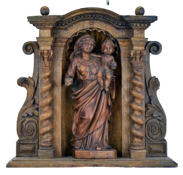 «Vierge à l’enfant» Statue et son support  partie d’un rétable en bois sculpté Fin XVII ème